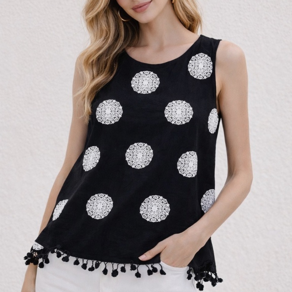 Altar’d State Black/White Polka Dot Rayon‎ Sleeveless Embroider Pom Top (US M)